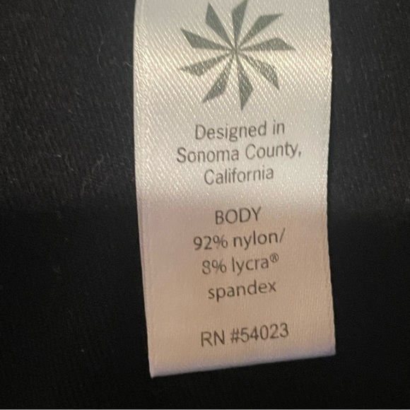 Athleta Black Cropped Tights - Picture 4 of 6